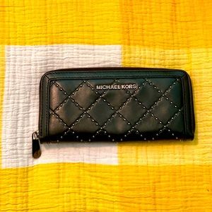 Michael Kors Jet Set Quilted Black Wallet